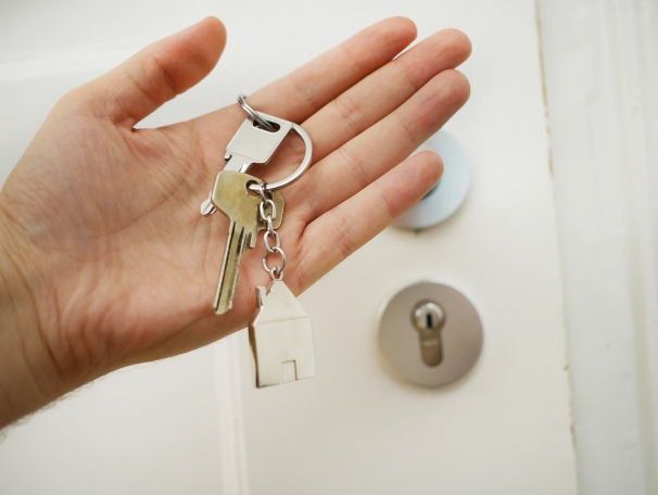 https://NaimakJ.StopRentingStartOwning.com